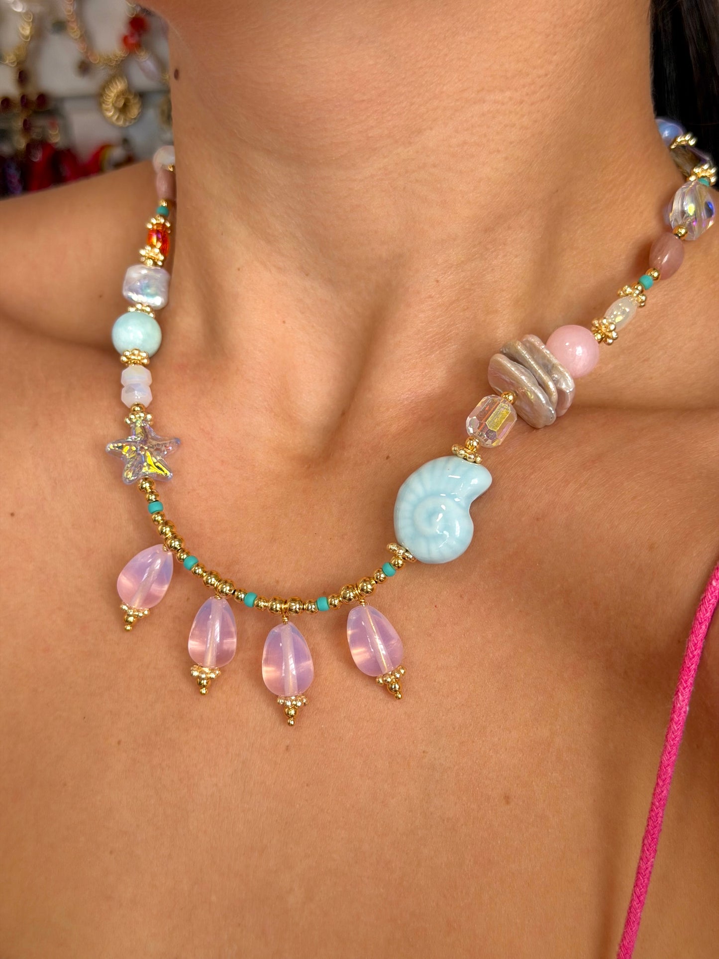 Caracol Rosado Necklace