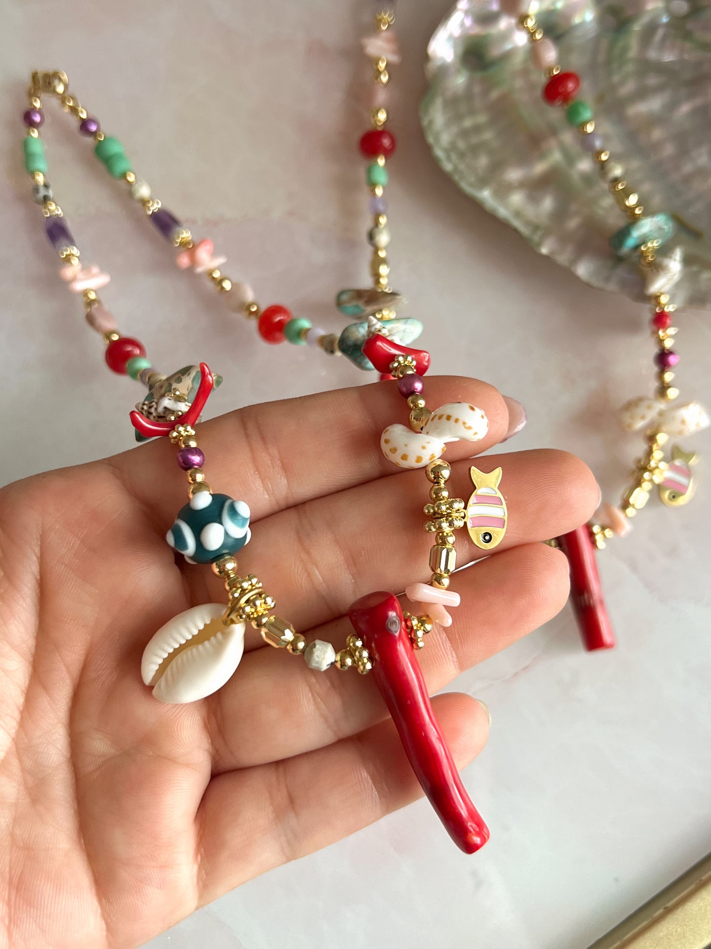 Concha de Coral Necklace