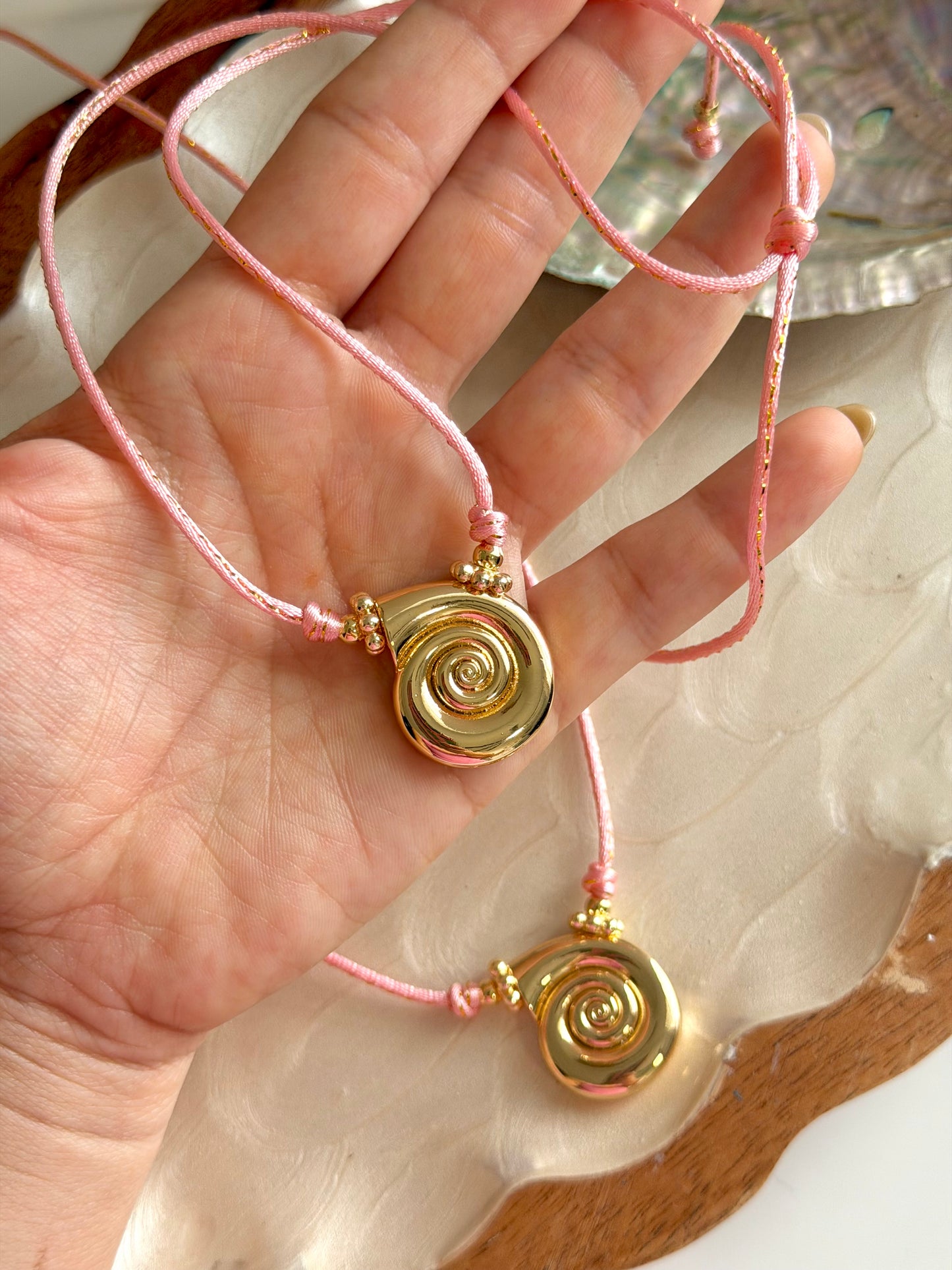 Shelly Necklace