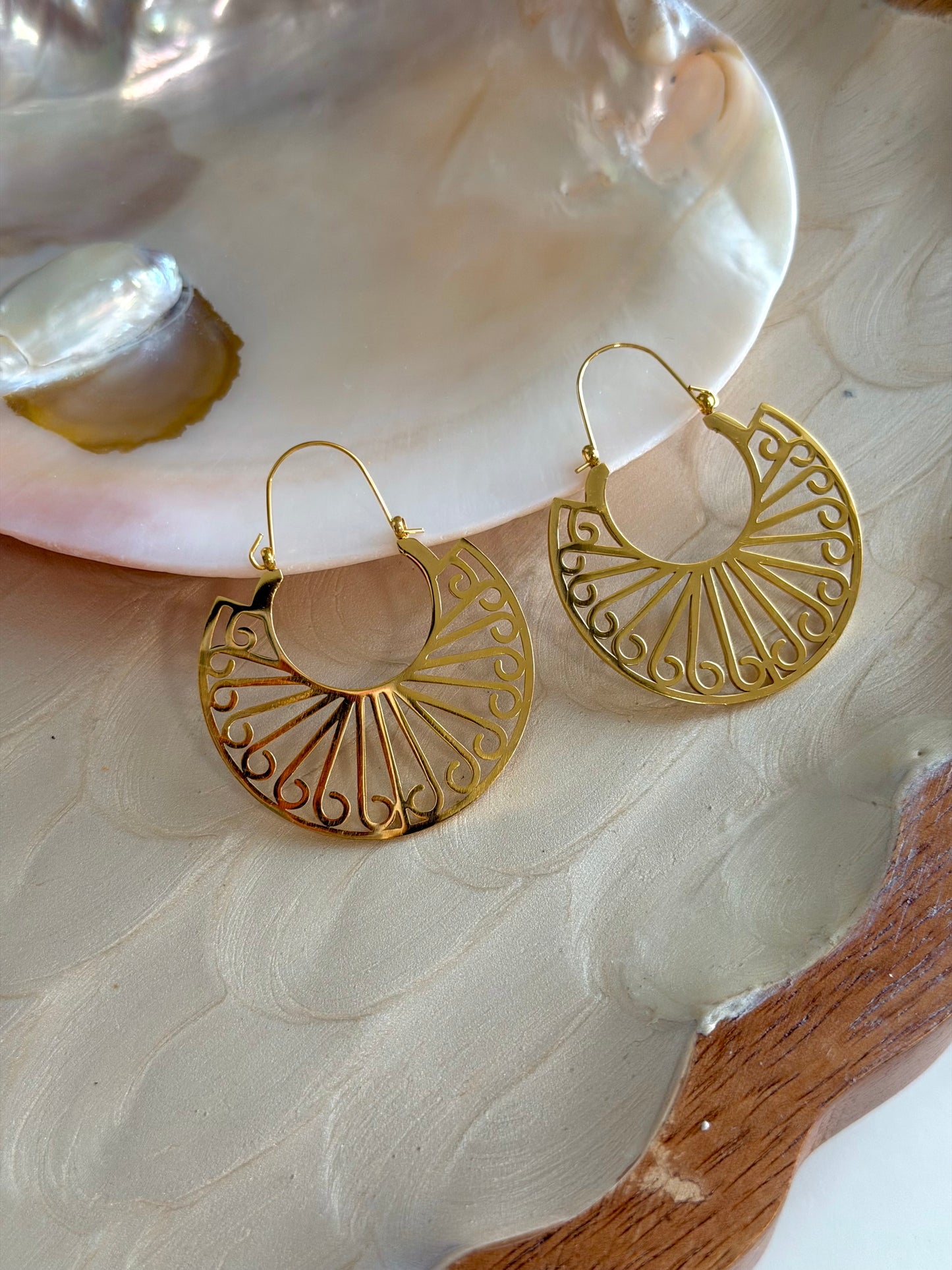 Valija Earrings