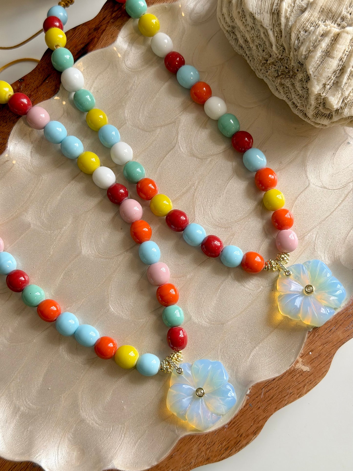 Flor de ópalo Necklace