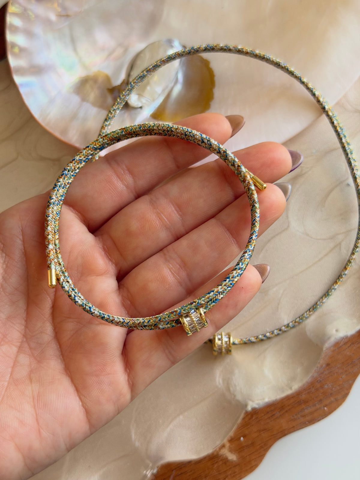 Multicolor Magnetic Cord