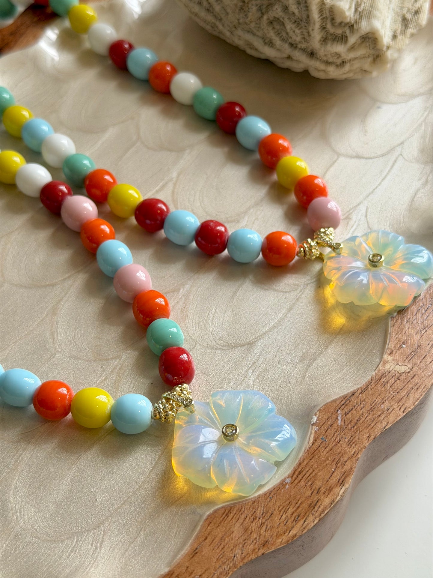 Flor de ópalo Necklace