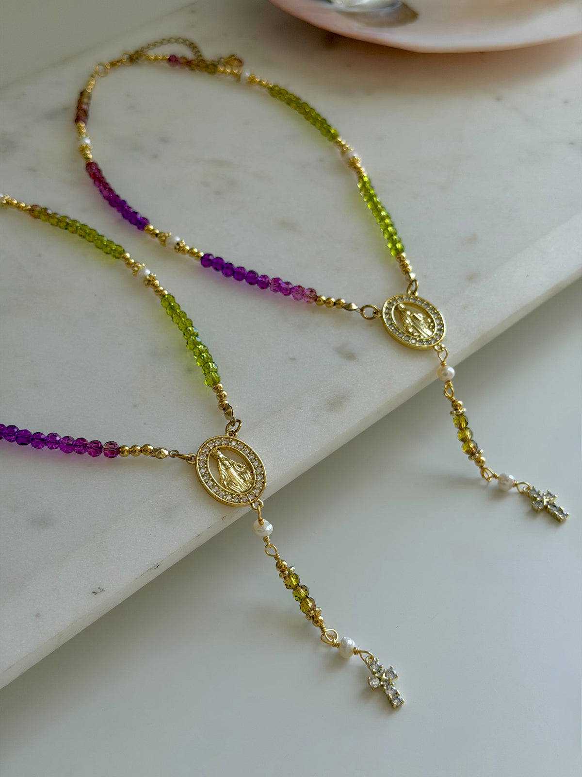 Magníficat Oliva Rosary Necklace
