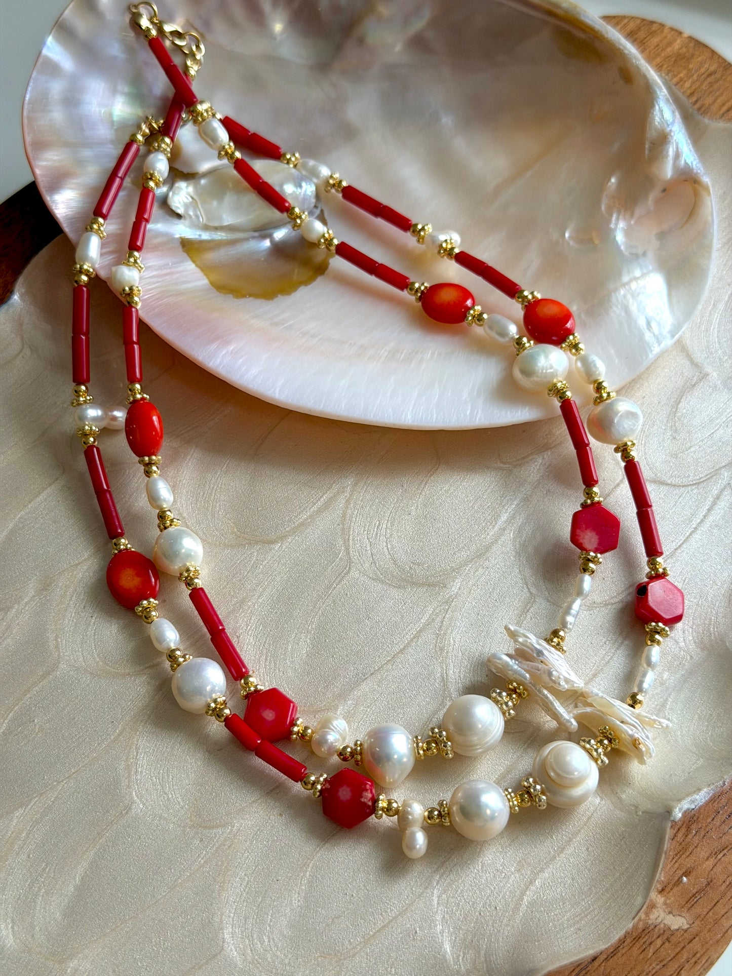 Coral Perlado Necklace