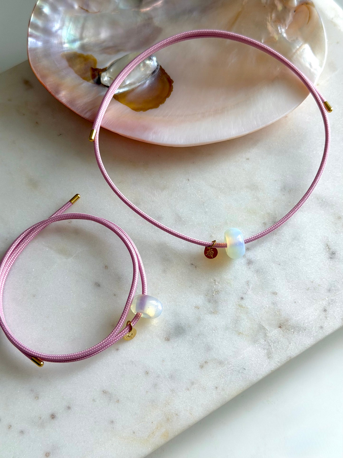 Opal Magnetic Cord