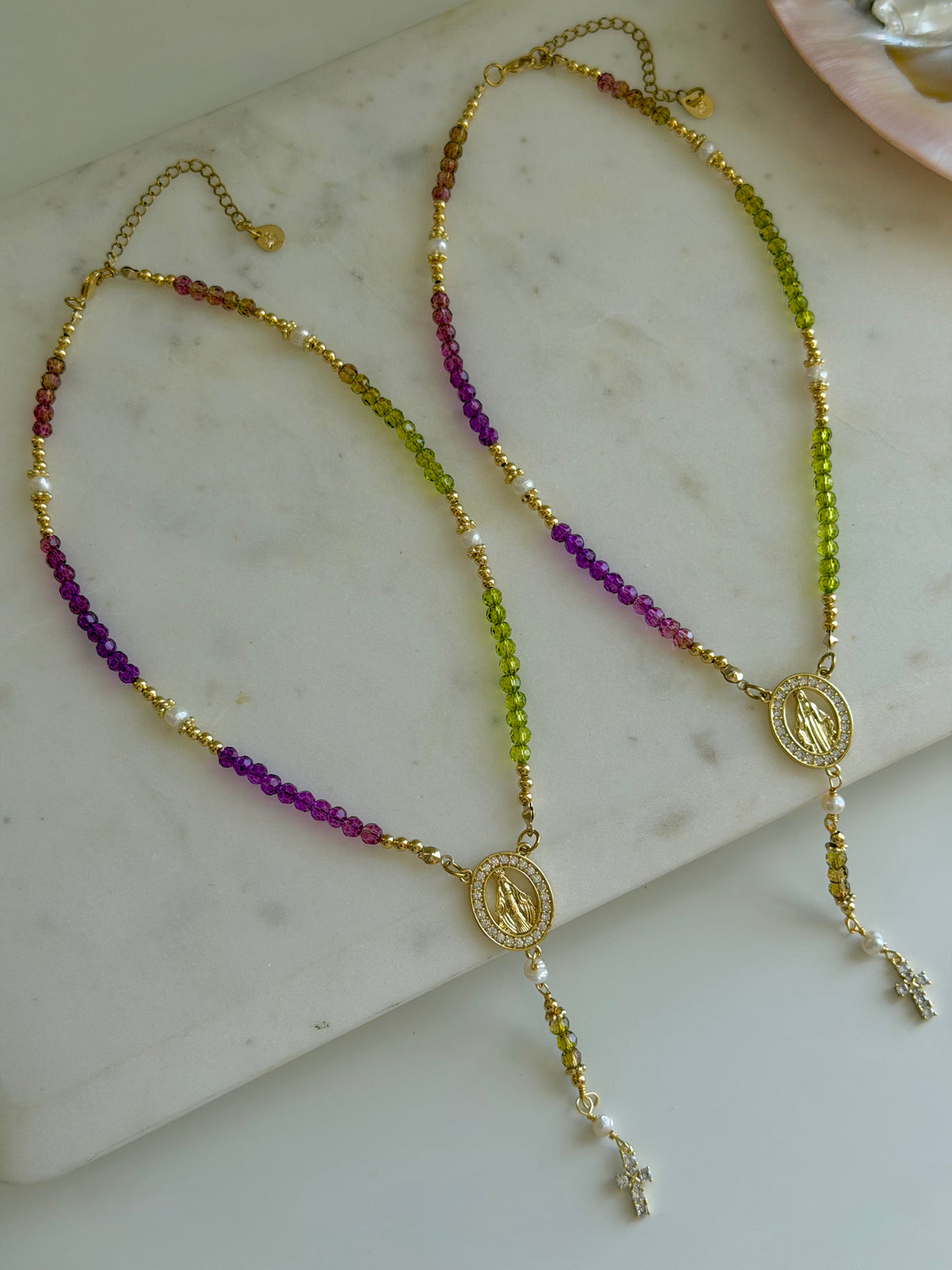 Magníficat Oliva Rosary Necklace