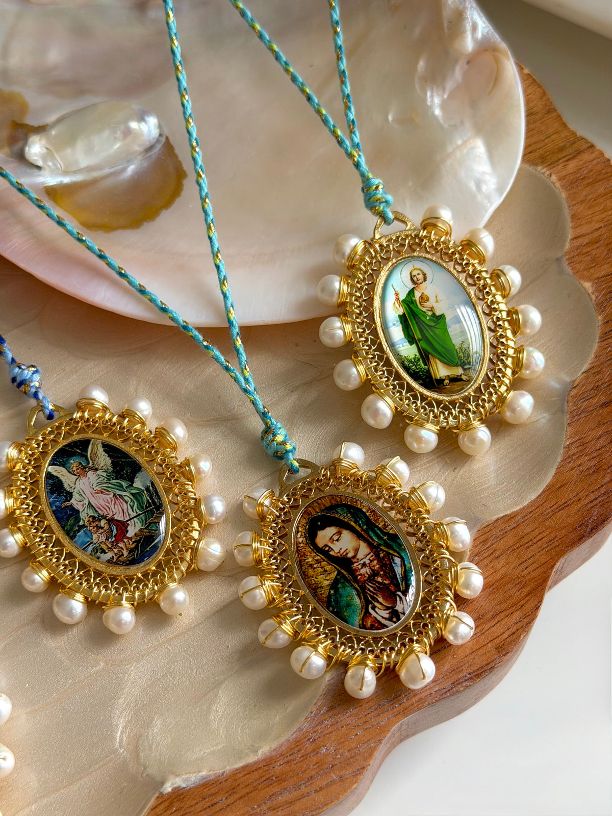 Bendecida Necklace