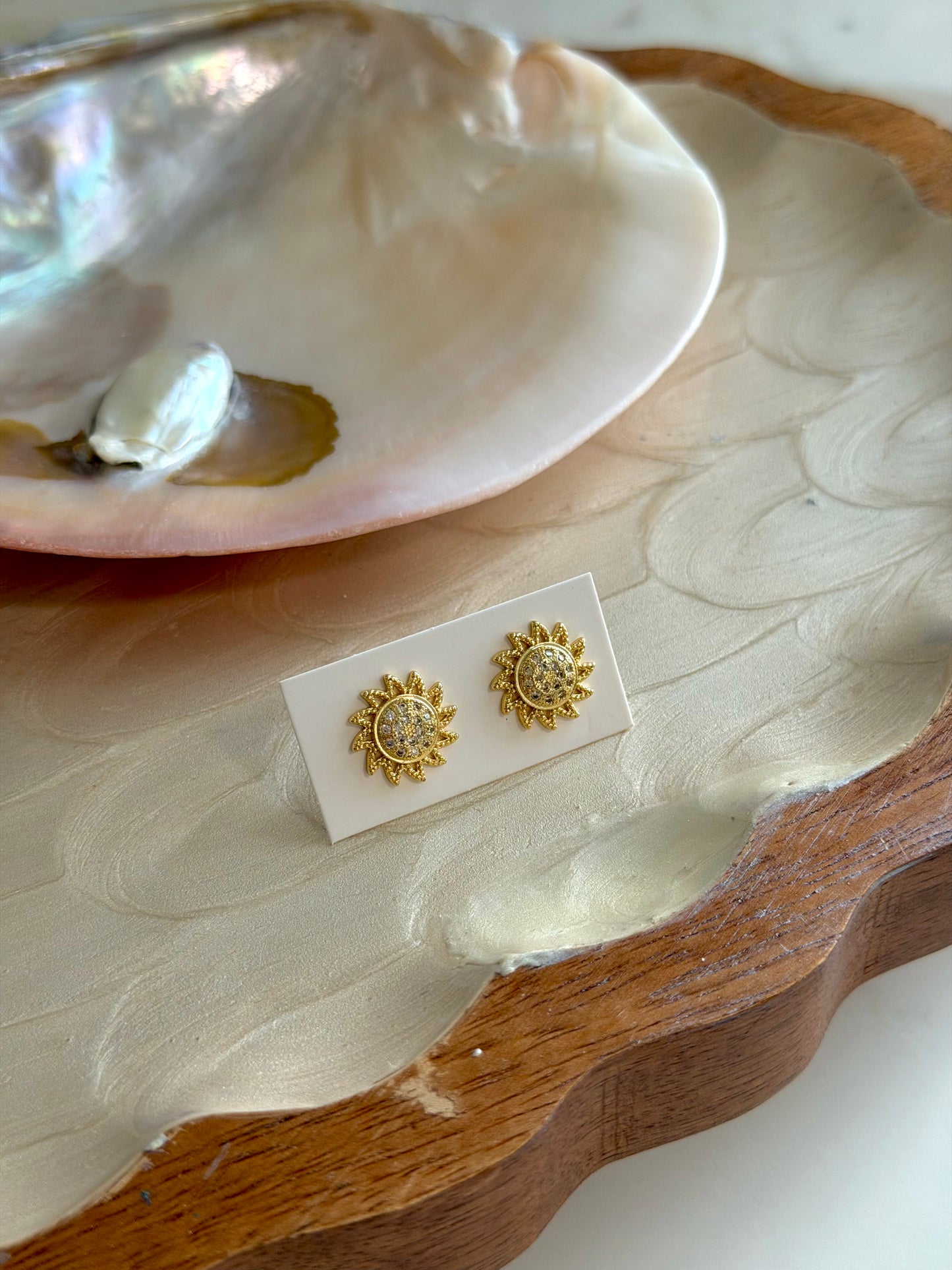 Solecito Studs Earrings