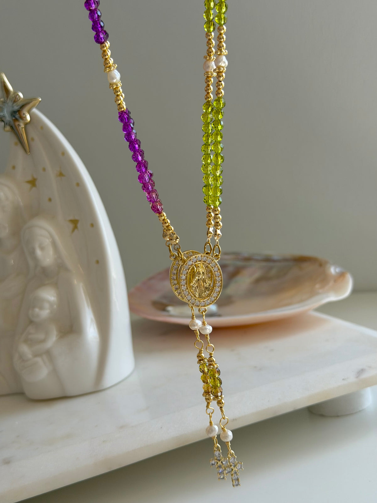Magníficat Oliva Rosary Necklace