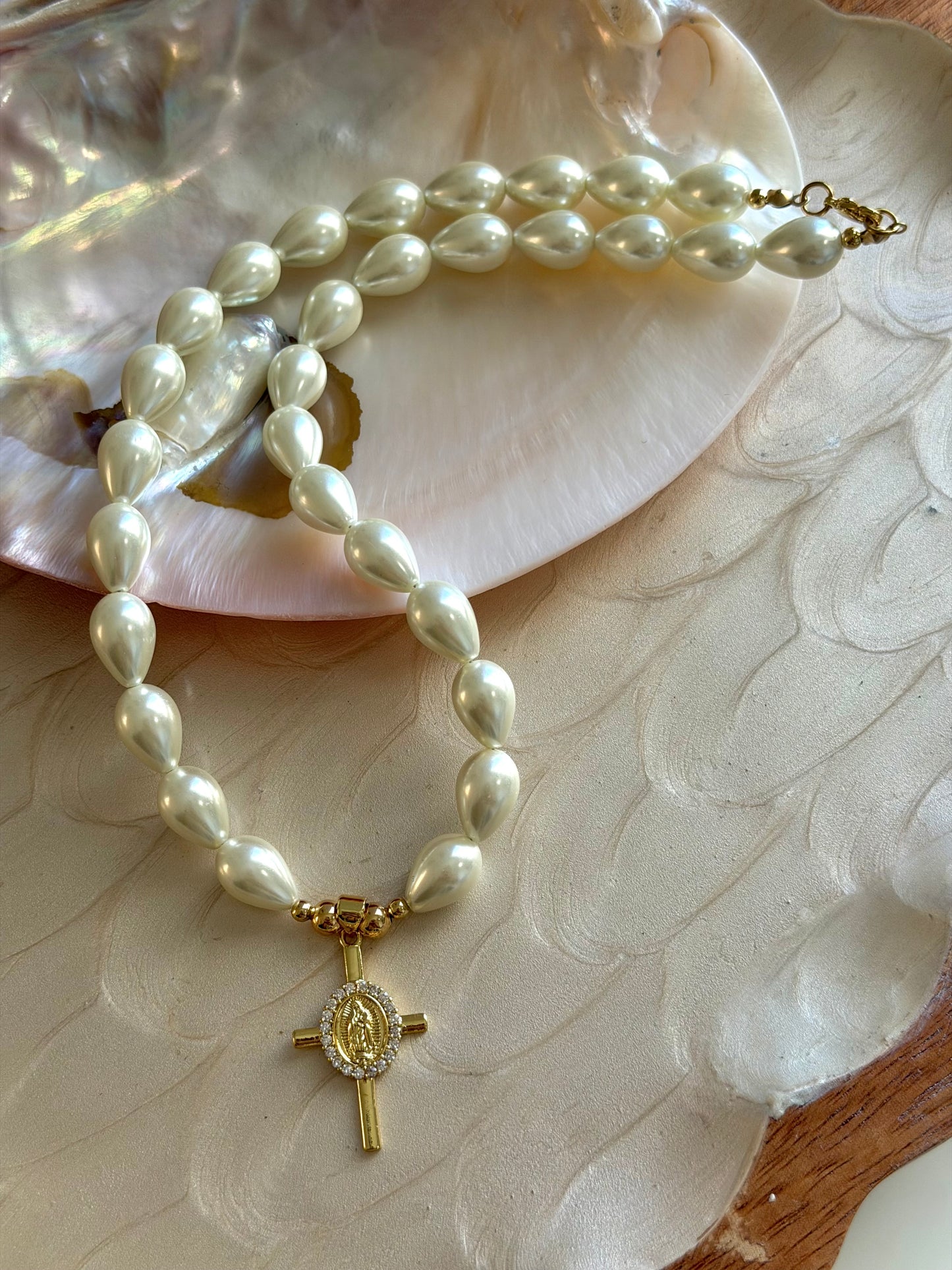 Perla Divina Necklace