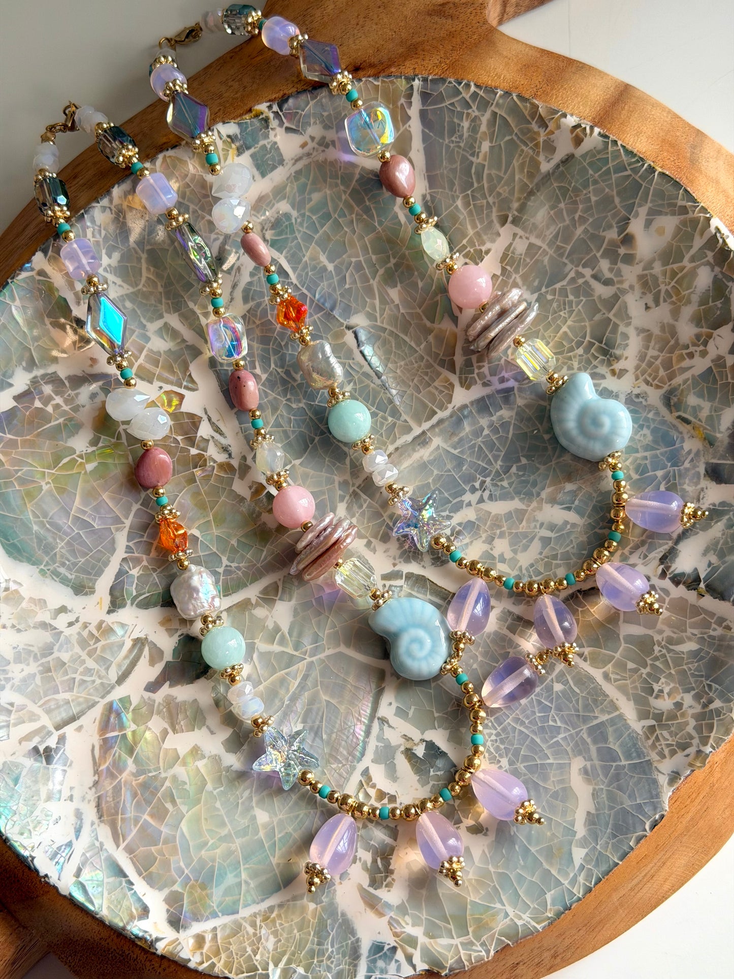 Caracol Rosado Necklace